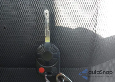 2014 Ford Focus Se z USA, uszkodzony, nr VIN 1FADP3F28EL239024